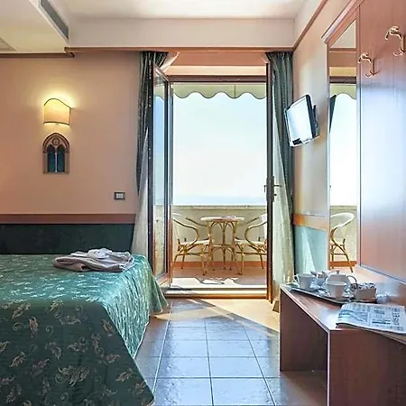 La Terrazza Restaurant & Ξενοδοχείο Ασίζη