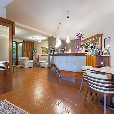 La Terrazza Restaurant & Ξενοδοχείο Ασίζη