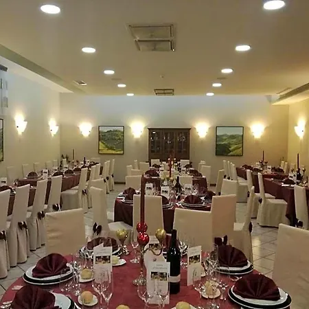 La Terrazza Restaurant & 3*